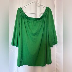 Green off the shoulder blouse with cute bow in the back. Sz 1X.